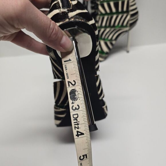 Jeffrey Campbell Dominion Zebra Print Fur Leather Pointy Toe Cut Out Boots Sz 8 - Picture 7 of 9